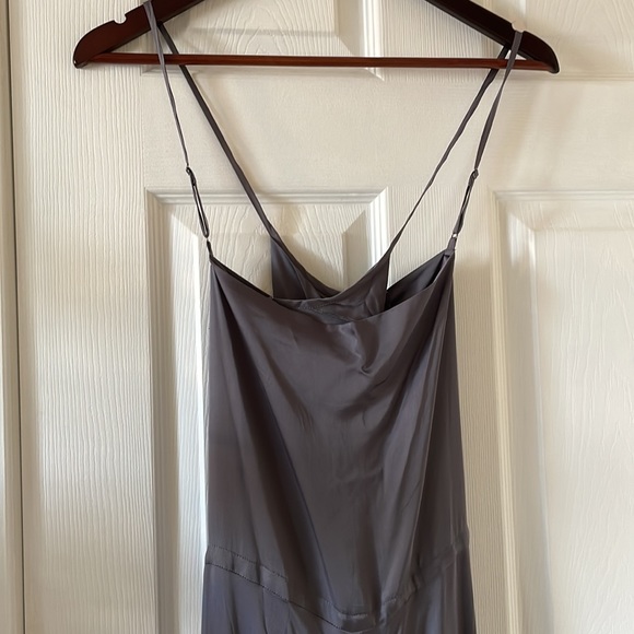 NWT chaser silky basics cross back jumpsuit grey - Picture 7 of 9